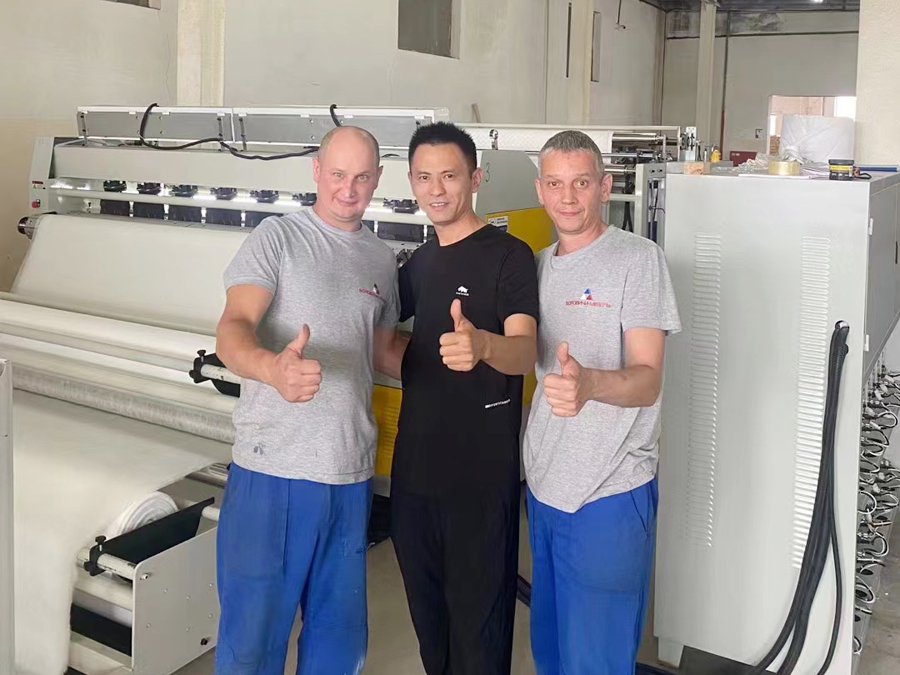 葡萄牙客戶(hù)購(gòu)買(mǎi)超聲波縫綻機(jī)